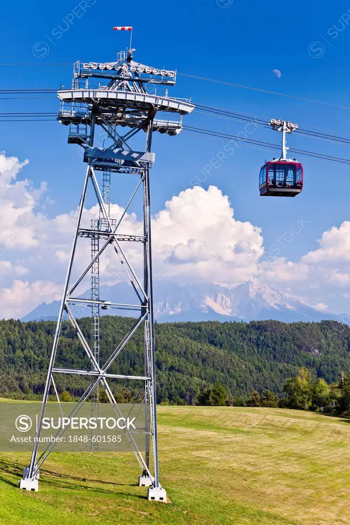 Rittner cable cars on Ritten Mountain in front of the Latemar Mountains, Alto Adige, Italy, Europe