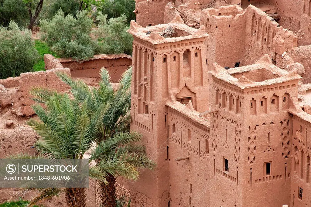 Traditional Berber adobe architecture, Kasbah in Aït Benhaddou, UNESCO World Cultural Heritage, Morocco, Africa