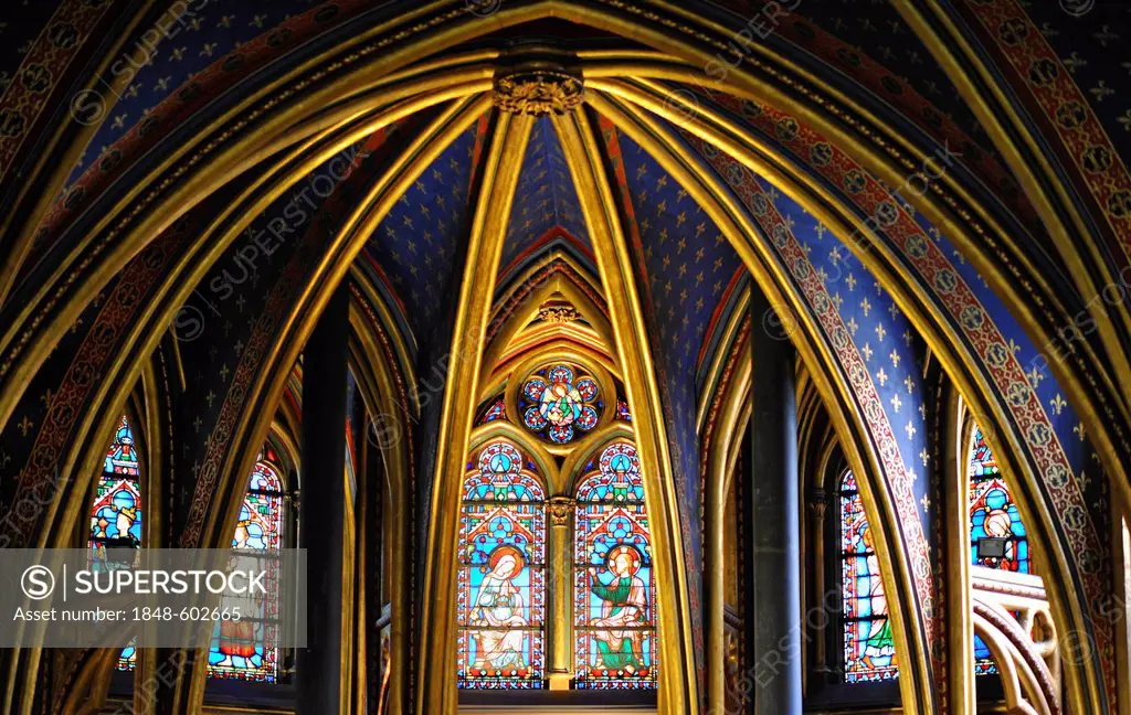 Choir, altar, lower chapel or Chapelle Basse, Sainte-Chapelle former palace chapel, Île de la Cité, Paris, France, Europe