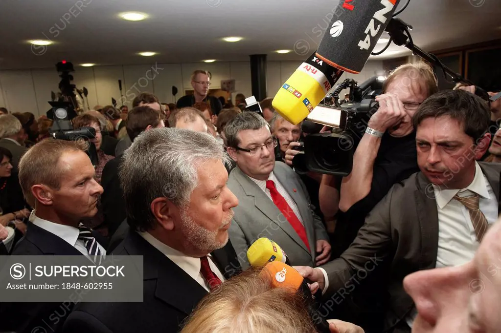 The Rhineland-Palatinate Premier Kurt Beck of the SPD party, giving interviews at the SPD election party after the state election, Mainz, Rhineland-Pa...