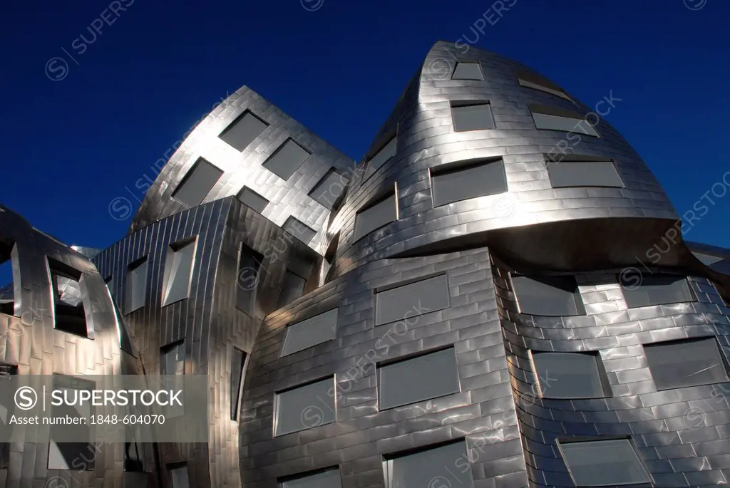 New Lou Ruvo Brain Institute designed by architect Frank O. Gehry, part of the Cleveland Clinic, Las Vegas, Nevada, USA