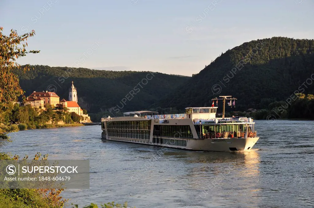 Ship on the Danube, Duernstein, Lower Austria, Austria, Europe