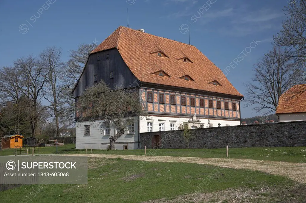 Faktorenhaus, traditional half-timbered house, register office, museum, tourist information, cottage garden, farm, Eibau, Saxony, Germany, Europe