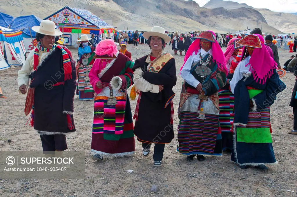 Traditional festival of the tribes in Gerze, Western Tibet, Asia