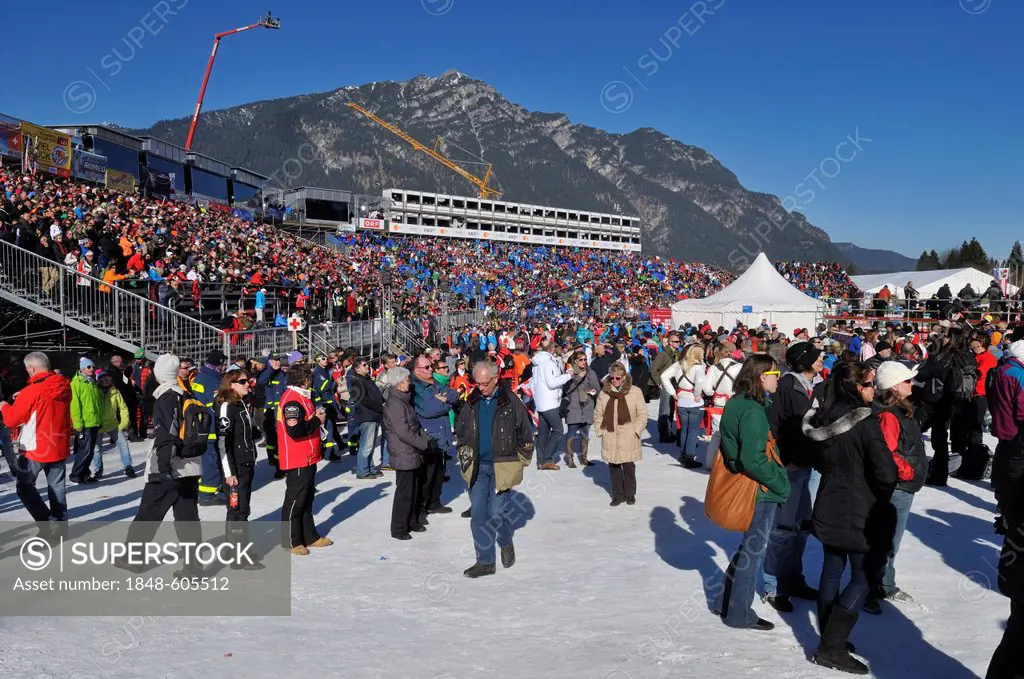 Alpine Ski World Cup in 2011, spectators, Super-G, Men, Garmisch-Partenkirchen, Bavaria, Germany, Europe