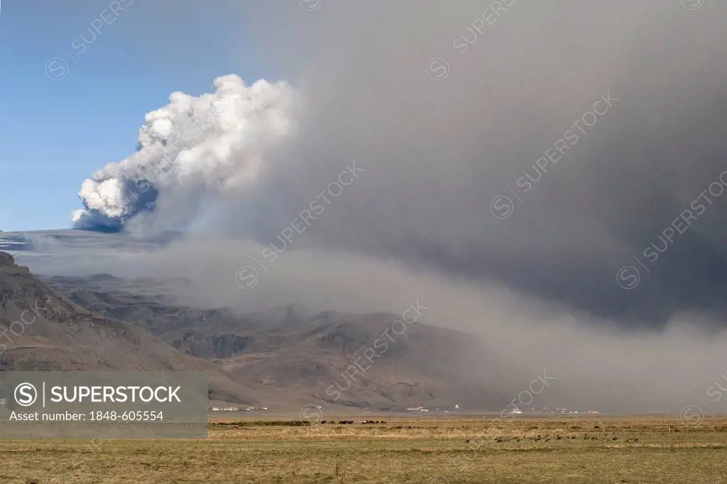Eyjafjallajoekull volcano, ash cloud, South Iceland, Iceland, Europe