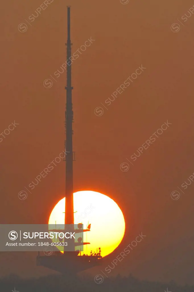 Sunset at the telecommunications tower, Transmission Tower Stuttgart 7, Stuttgart, Baden-Wuerttemberg, Germany, Europe