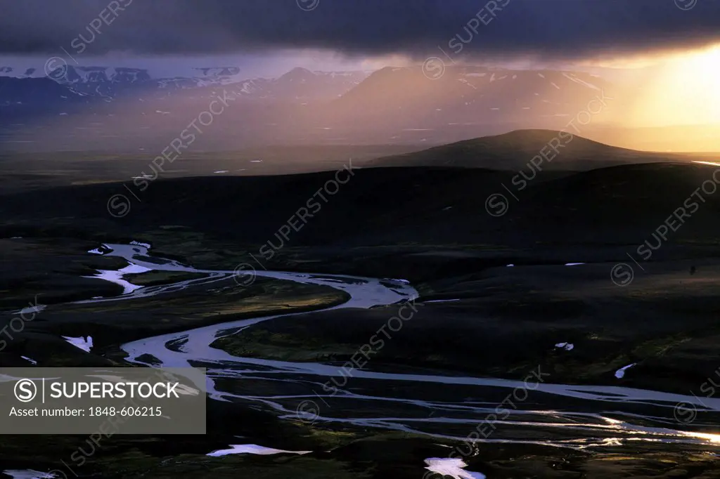Joekulkvisl River with dramatic light, region of the Kjalvegur trail, Kerlingarfjoell mountain range, Kjoelur highland road, Highlands of Iceland, Eur...