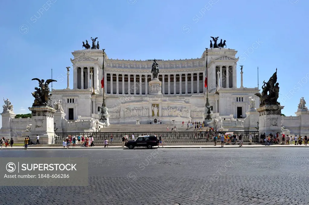 Italian National Monument to King Vittorio Emanuele II, Piazza Venezia, Rome, Lazio, Italy, Europe