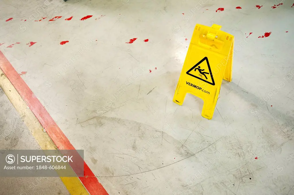 Caution slippery, VERMOP warning sign