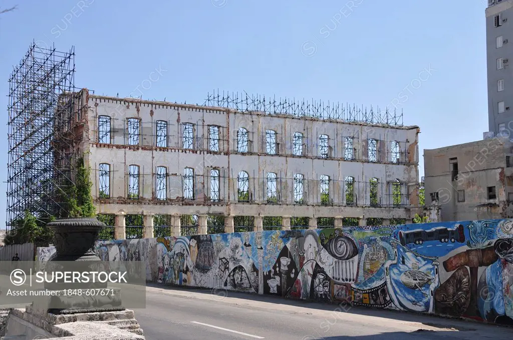 Ruin, graffiti, Prado street, Paseo de Marti street, historic district, Havana, Cuba, Caribbean, Central America