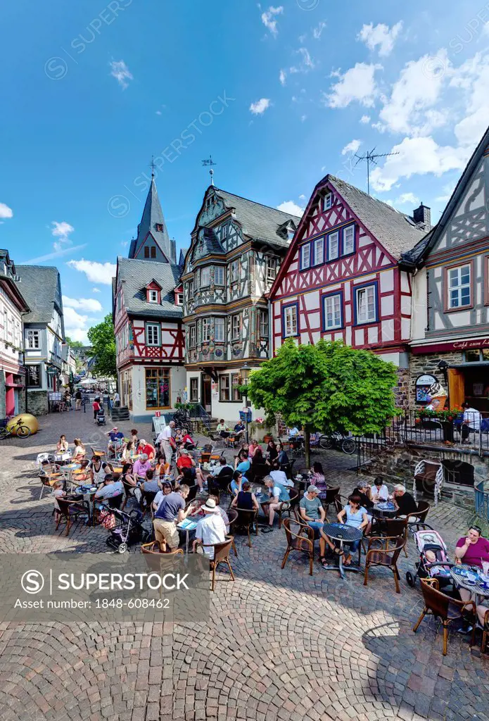 Historic town centre of Idstein, Koenig-Adolf-Platz square with the Killingerhaus building, German Half-Timbered House Road, Rheingau-Taunus district,...