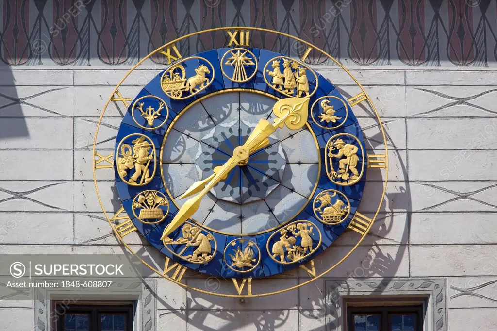 Clock, Old Town Hall, Marienplatz, Altstadt-Lehel district, Munich, Bavaria, Germany, Europe