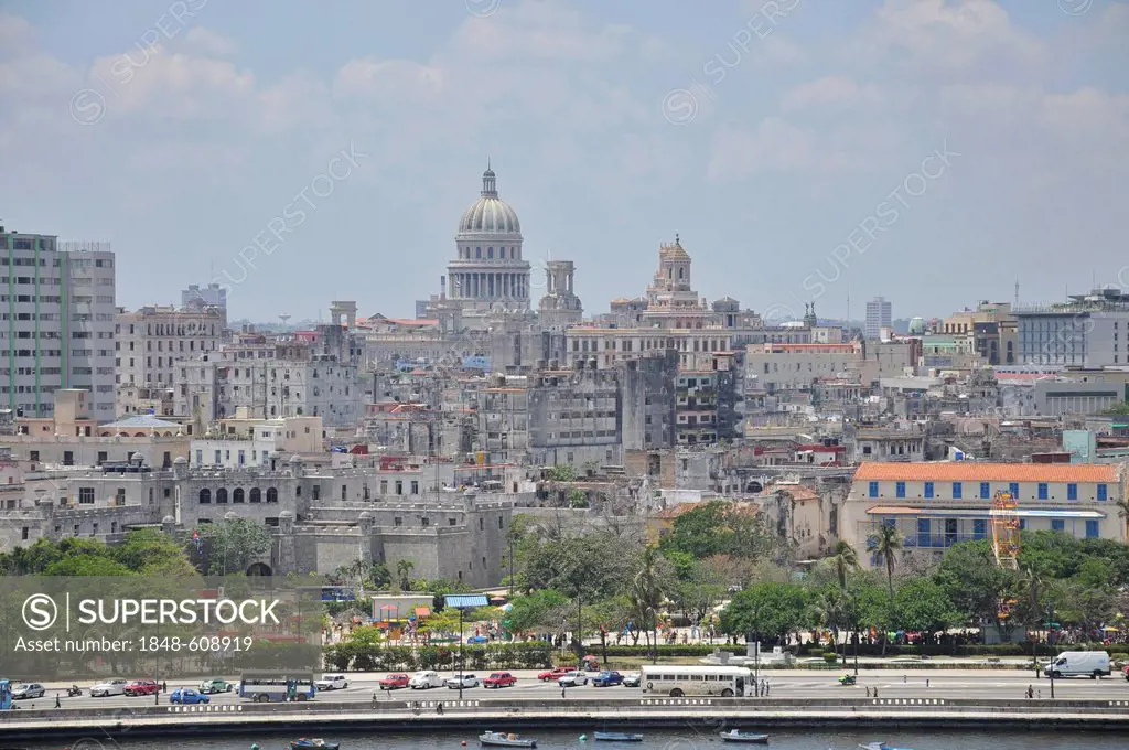 Skyline, historic district, Havana, Cuba, Caribbean, Central America