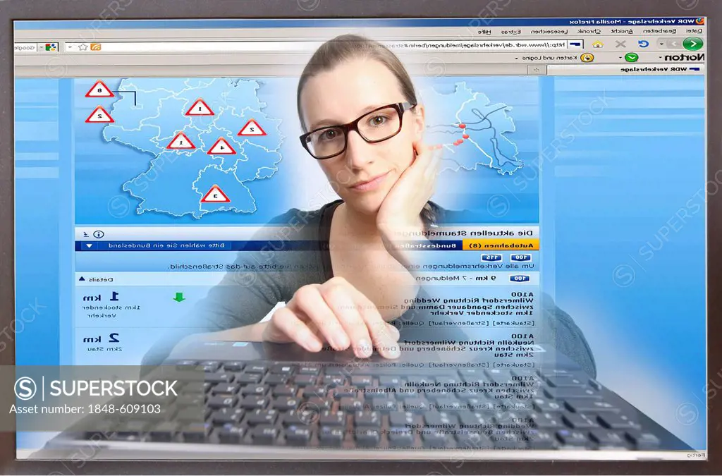 Young woman sitting at a computer surfing the Internet, viewing a page with traffic information, warnings for traffic jams and traffic forecasts, WDR ...