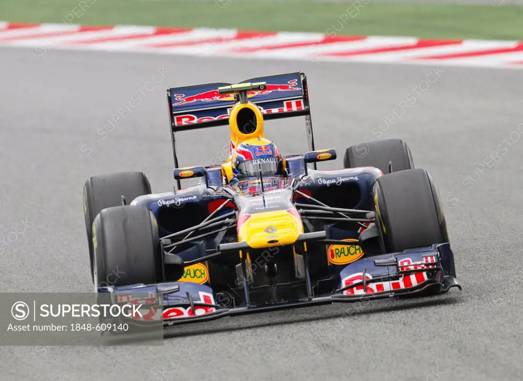 Mark Webber, AUS, in the Red Bull RB7 racing car, Formula 1 testing at the Circuit de Catalunya race track near Barcelona, Spain, Europe