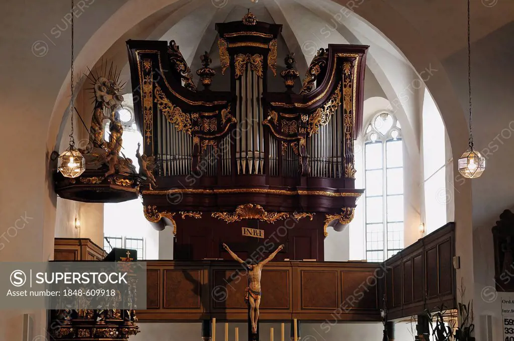 Organ of the St.-Veit-und-St.-Michaels-Kirche church, 1634-1682, Pfarrberg, Heiligenstadt, Upper Franconia, Bavaria, Germany, Europe