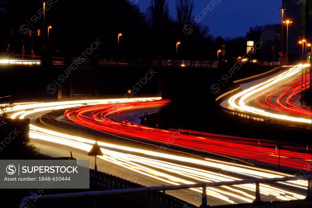Evening rush hour at Kieler Kreuz, Kiel motorway junction, long exposure, Kiel, Schleswig-Holstein, Germany, Europe