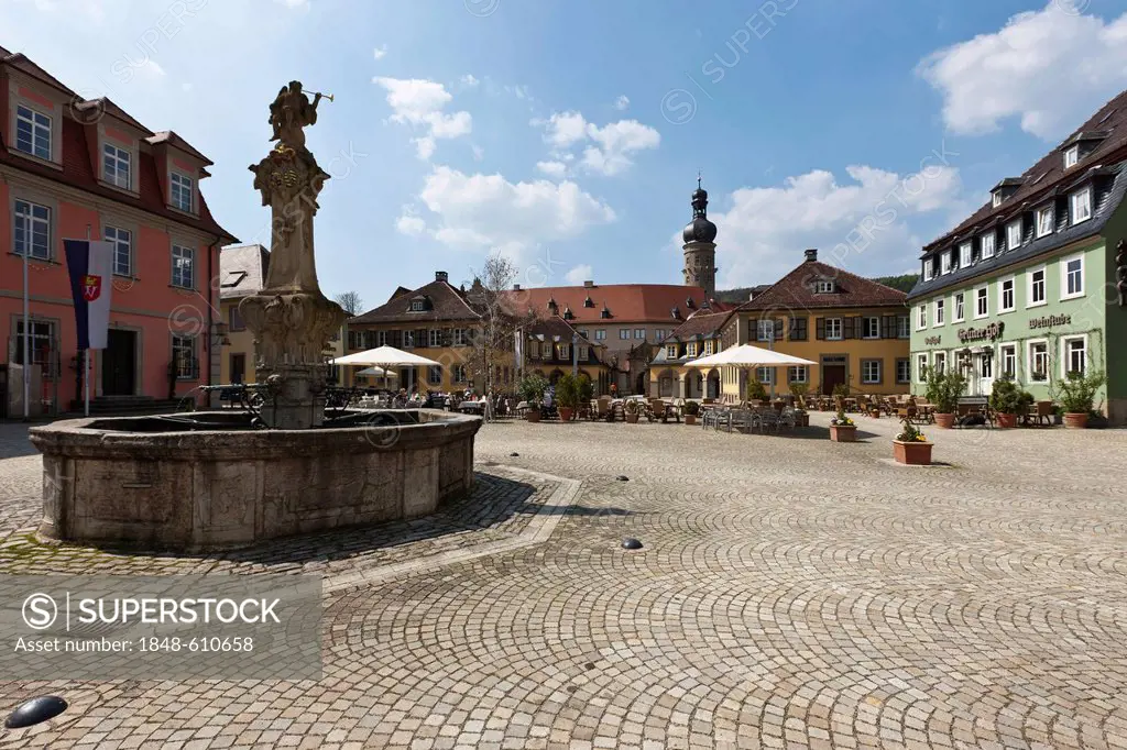 Marketplace, castle square, Weikersheim, Baden-Wuerttemberg, Germany, Europe