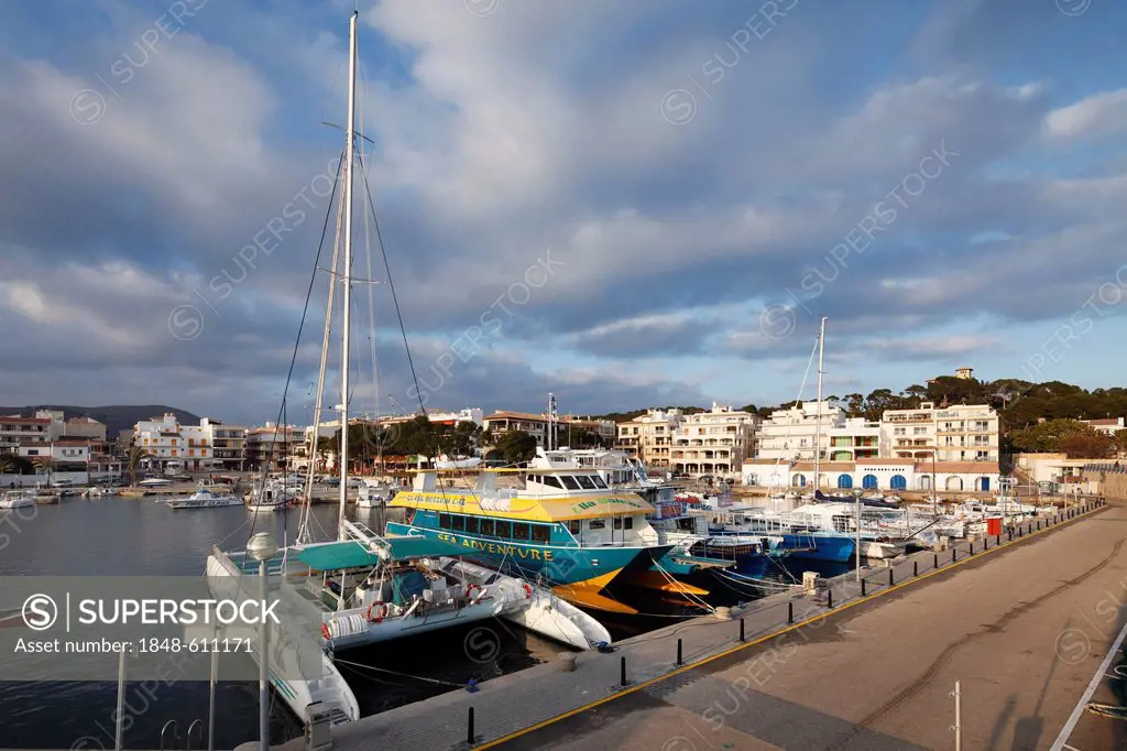 Port, Cala Ratjada, Majorca, Balearic Islands, Spain, Europe