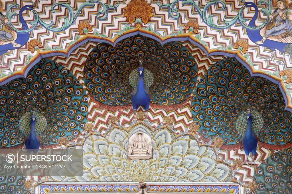 Ornate Peacock Gate in the City Palace, blue peacocks, Jaipur, Rajasthan, India, Asia