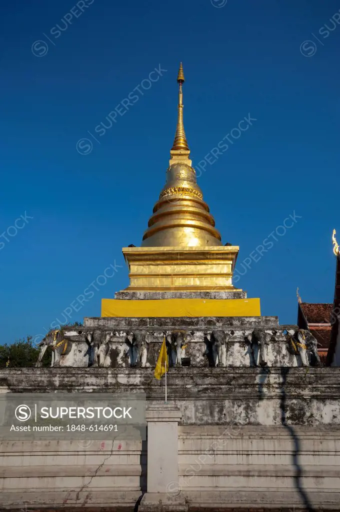 Golden pagoda or Chedi, Wat Phumin, Nan, Northern Thailand, Thailand, Asia