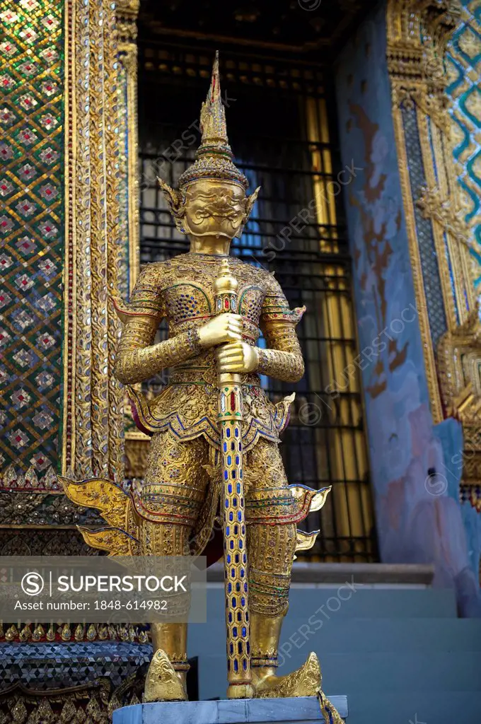 Guardian statue, Phra Mondop, Wat Pho, Wat Phra Chetuphon, Temple of the Reclining Buddha, Bangkok, Thailand, Asia