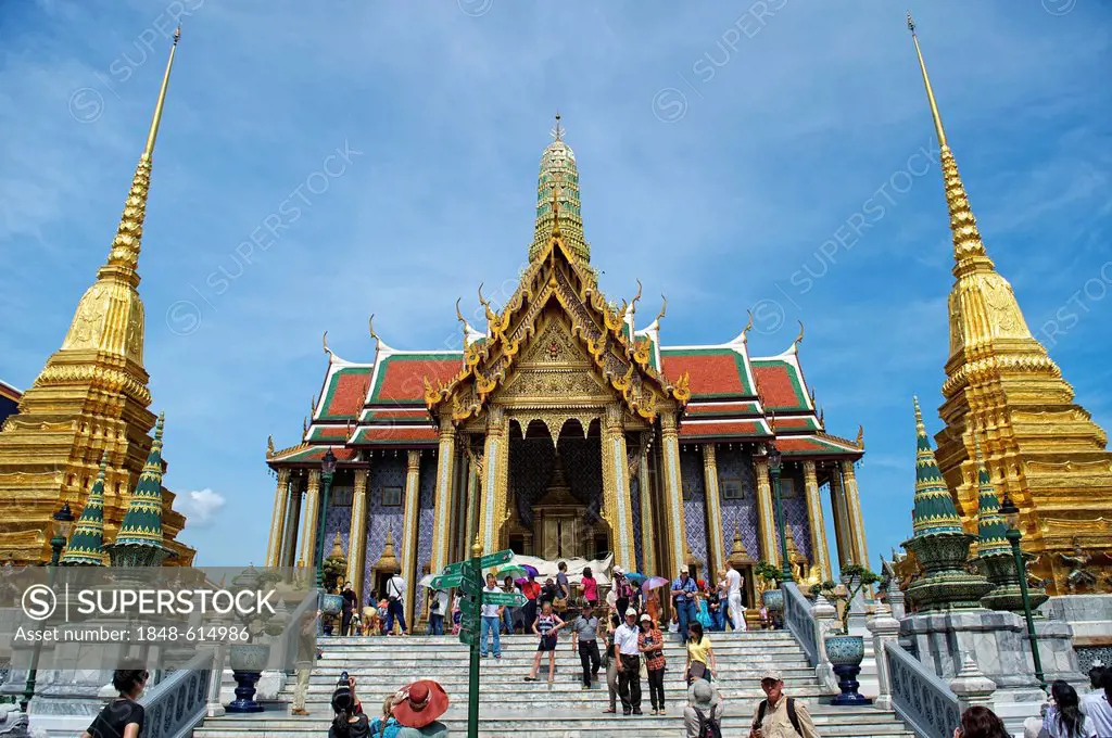 Prasat Phra Dhepbidorn, Wat Pho, Wat Phra Chetuphon, Temple of the Reclining Buddha, Bangkok, Thailand, Asia