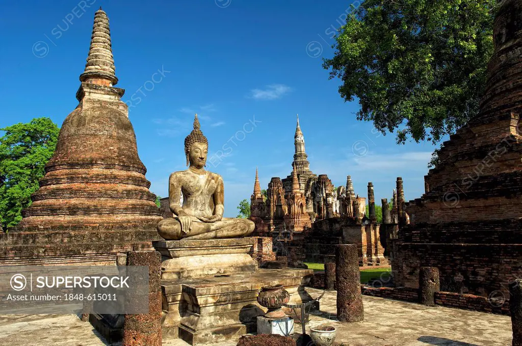 Wat Mahathat, Sukhothai Historical Park, Sukhothai, Thailand, Asia