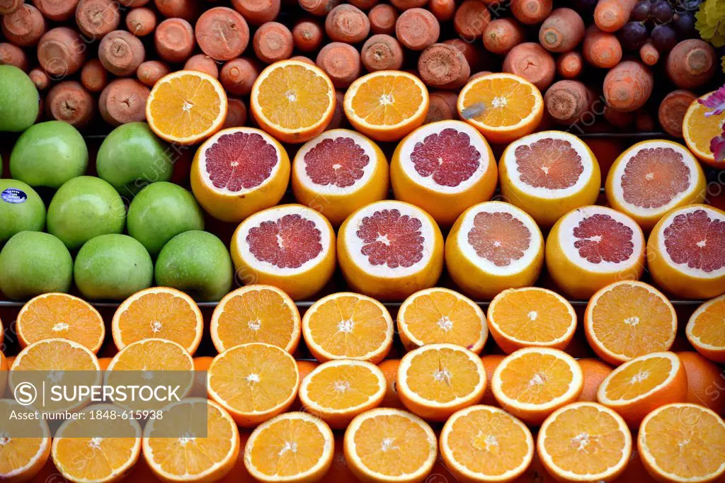 Display of fresh oranges, apples, fruit shop, Istanbul, Turkey, Europe, PublicGround