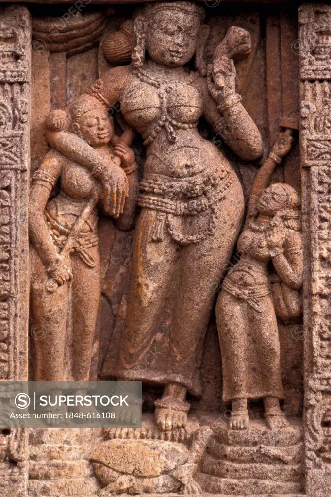Goddess Yamuna, archaeological site, former Buddhist Monastery, Ratnagiri, Orissa, East India, India, Asia