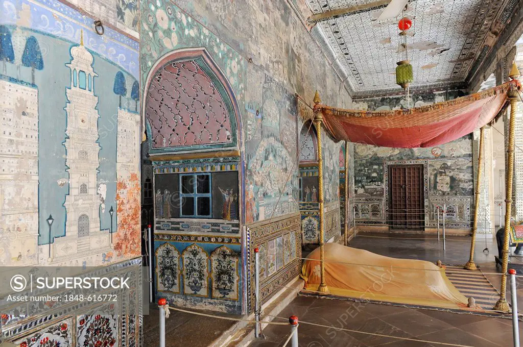 Durbar Hall, mural, Kota-School, Old Palace, Maharao Madho Singh Museum, Kota, Rajasthan, India, Asia