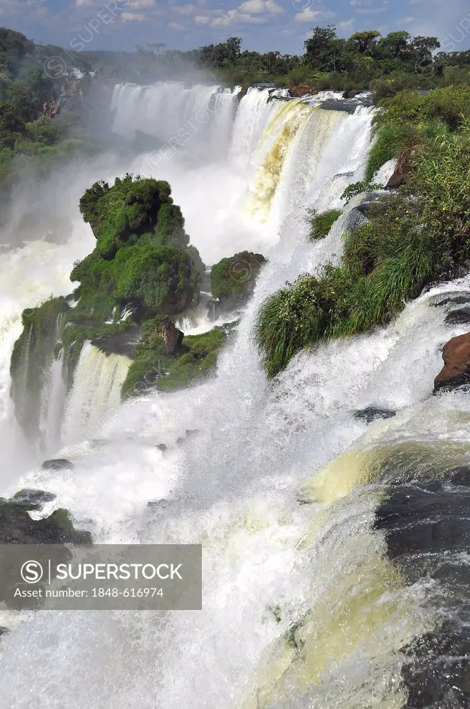 Cataratas del Iguazú, Iguacú Falls, Puerto Iguazú, border between Argentina and Brazil, South America