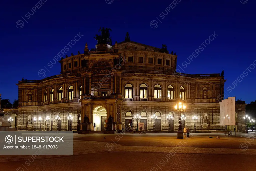 Semperoper, Semper Opera House, at dusk, Theaterplatz square, Dresden, Saxony, Germany, Europe