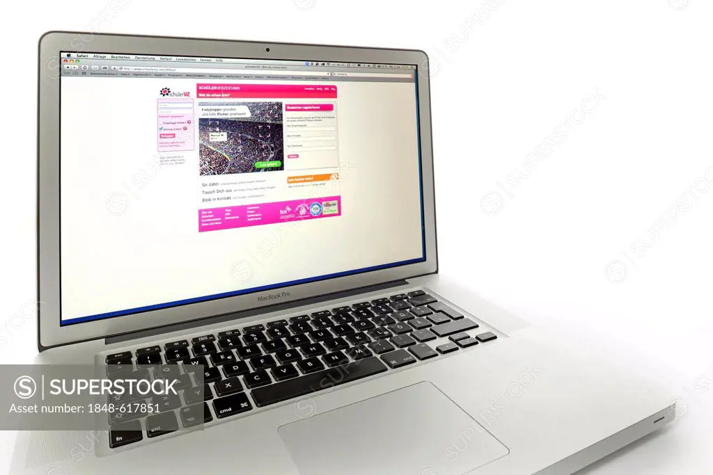 SchuelerVZ, social network, website displayed on the screen of an Apple MacBook Pro