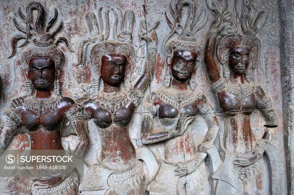 Devatas, dancers, relief in Angkor Wat, Angkor, Cambodia, Asia