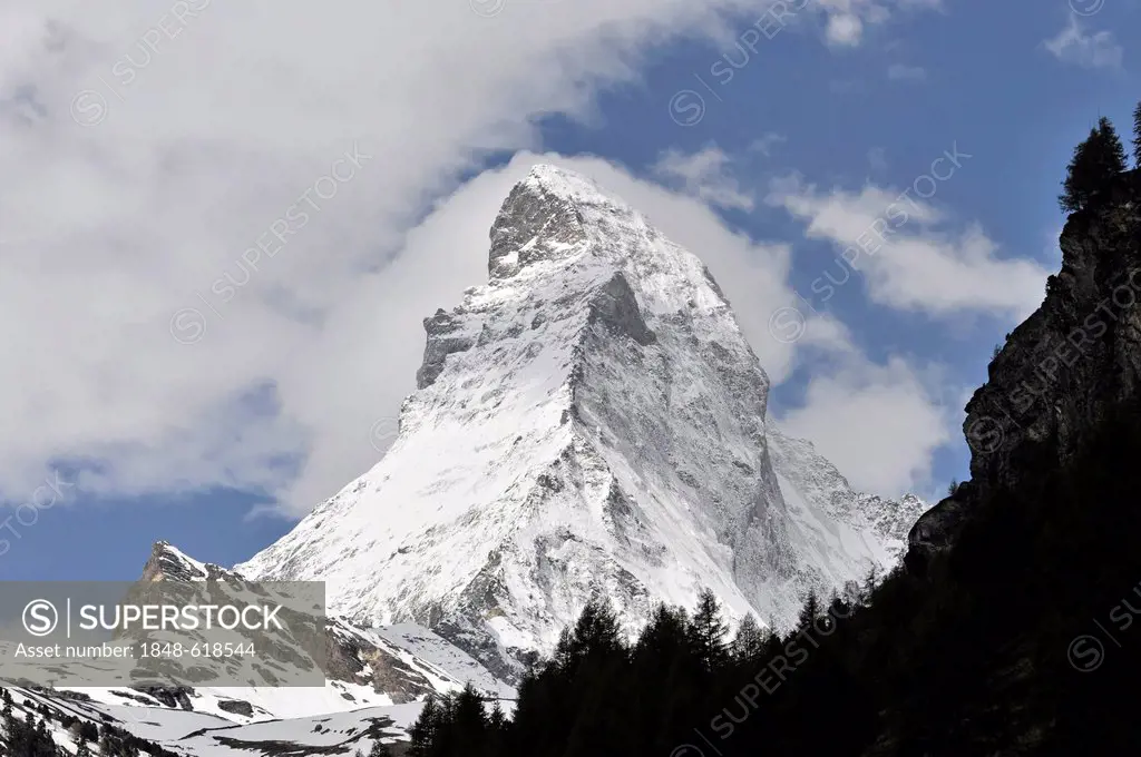 Matterhorn, 4478 m, as seen from Zermatt, canton of Valais, Swiss Alps, Switzerland, Europe, PublicGround