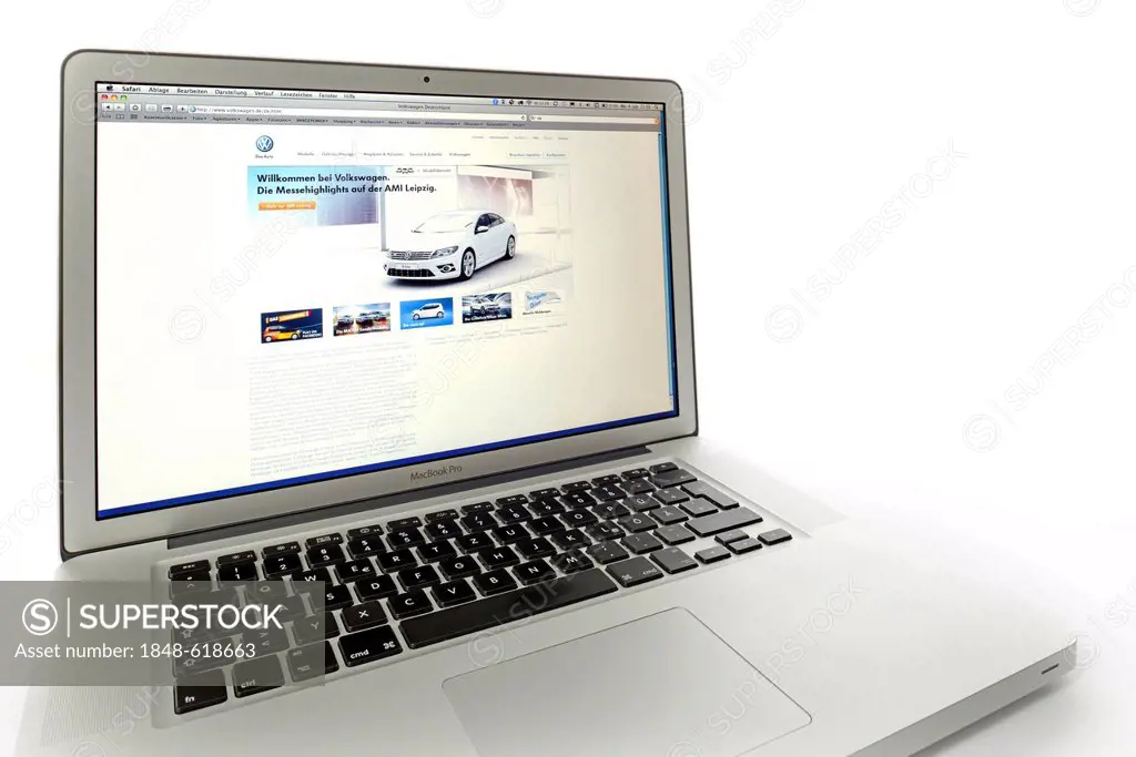 VW, Volkswagen, website displayed on the screen of an Apple MacBook Pro