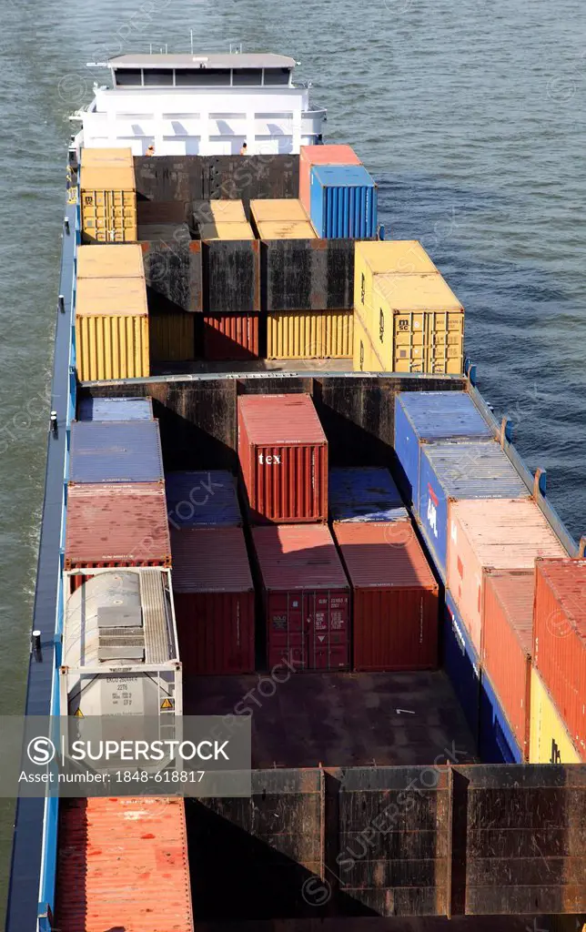 Container ship, ship on the Rhine going upstream, near Duisburg-Hochfeld, North Rhine-Westphalia, Germany, Europe