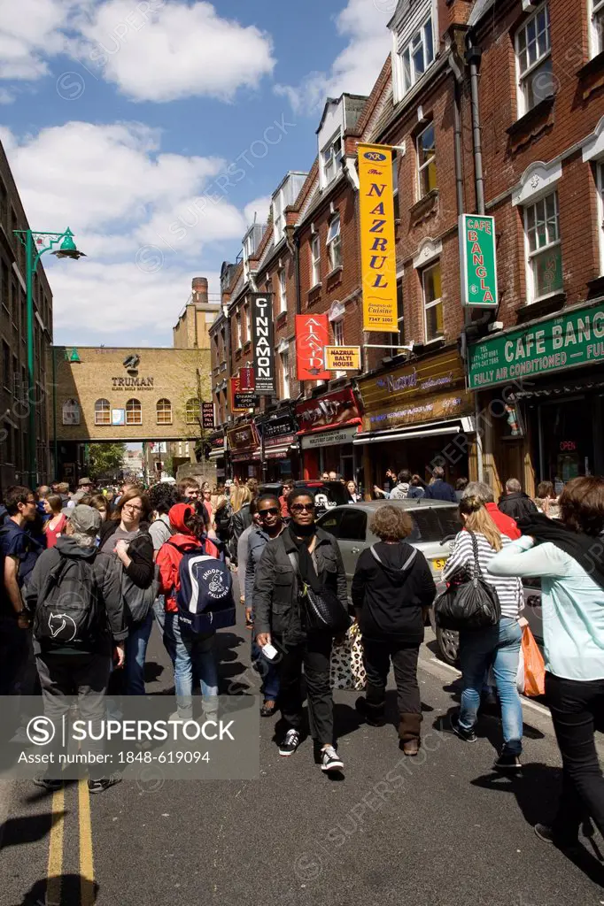 Busy Brick Lane on a Sunday, Brick Lane market, Spitalfields, London, England, United Kingdom, Europe, PublicGround