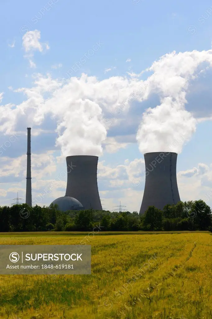 Grafenrheinfeld nuclear power plant operated by E.ON, cooling towers, near Schweinfurt, Lower Franconia, Bavaria, Germany, Europe
