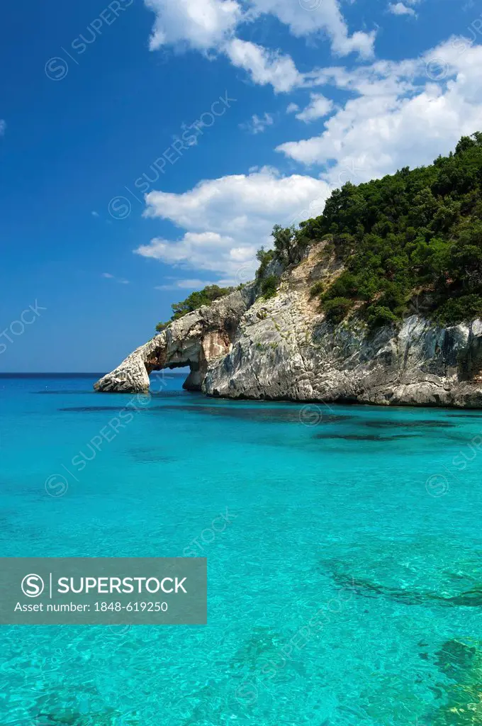 Cala Goloritze bay, Golfo di Orosei, Gennargentu National Park, Sardinia, Italy, Europe