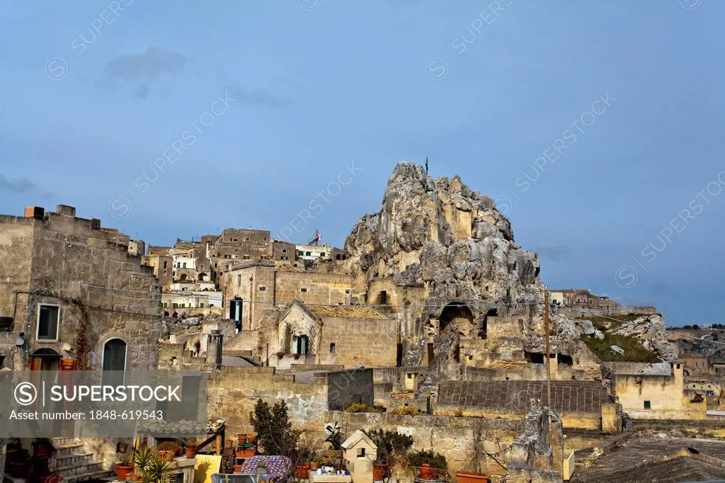 Cave dwellings Sassi di Matera in Sasso Barisano, Unesco World Heritage Site, Matera, Italy, Europe