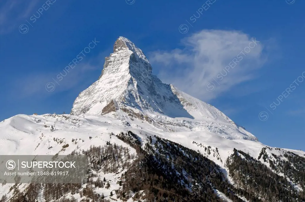 Mt Matterhorn with Hoernligrat route, Zermatt, Valais, Switzerland, Europe