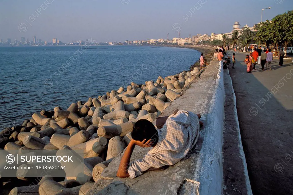 Marine Drive, Mumbai, also known as Bombay, Maharashtra, India, South Asia, Asia