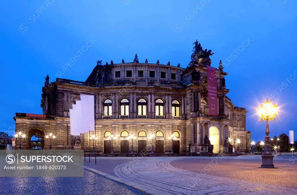 Semper Opera House, Theatreplatz square, Dresden, Saxony, Germany, Europe, PublicGround