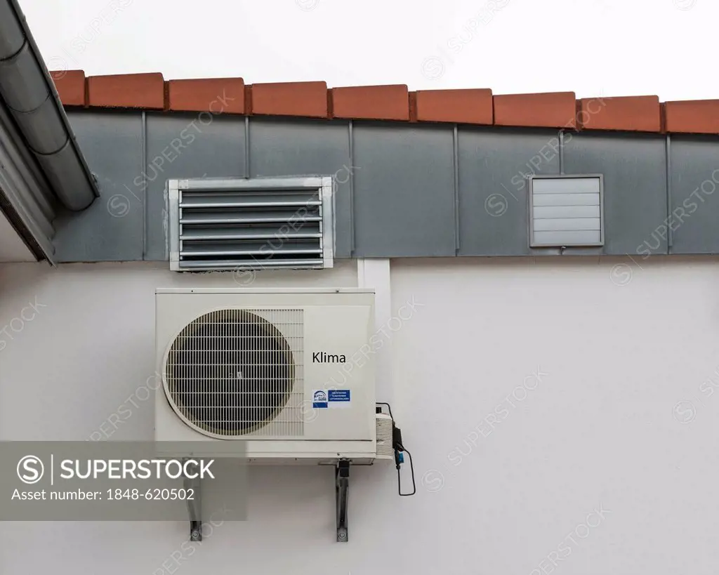 Air conditioning unit on a wall, PublicGround