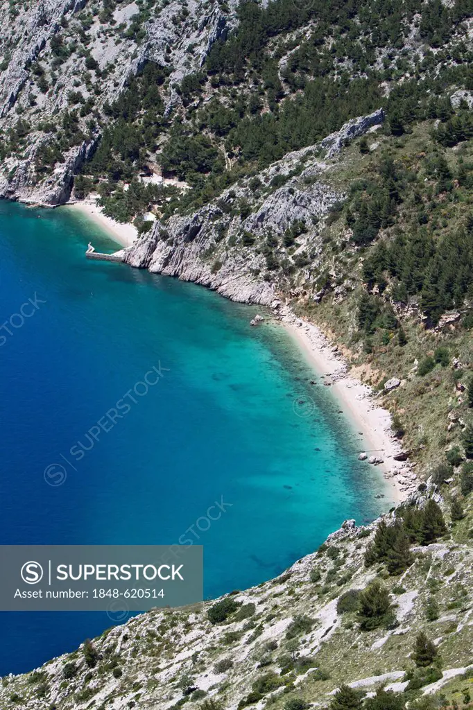 Beach in the Bay of Vrulja near Brela, Dalmatia, Croatia, Europe