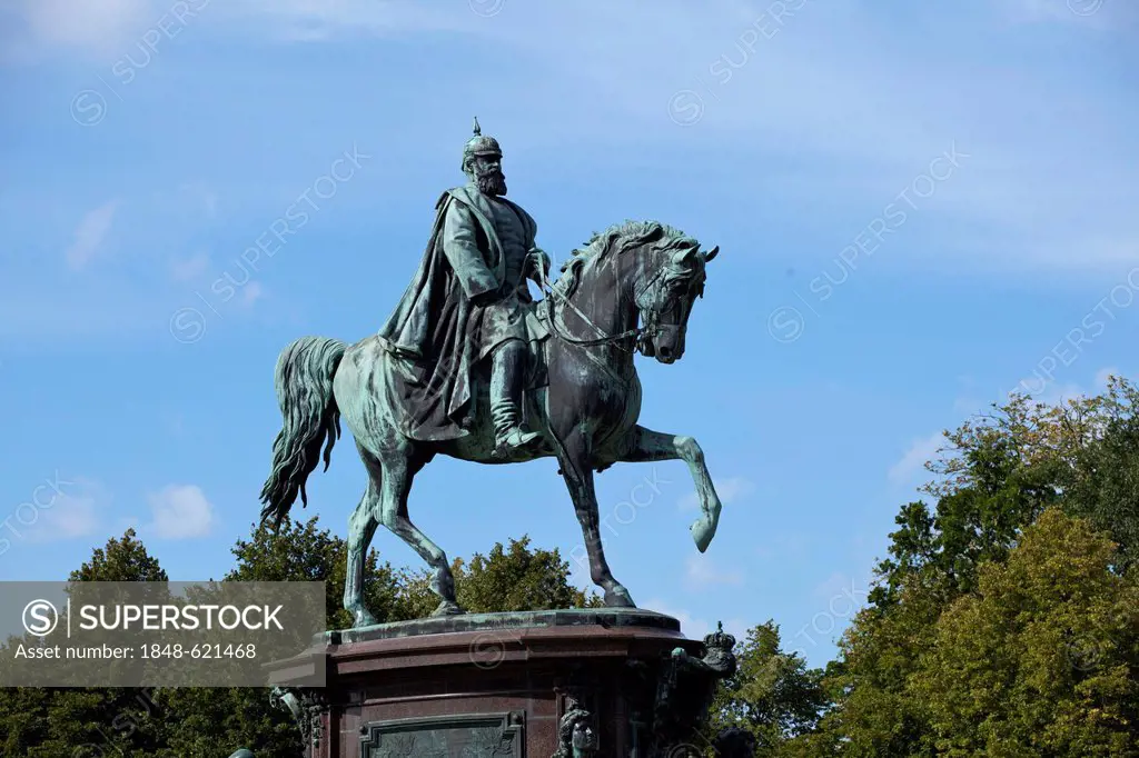 Equestrian statue of Frederick Francis II, Grand Duke of Mecklenburg-Schwerin, castle grounds of Schwerin Castle, Schwerin, Mecklenburg-Western Pomera...
