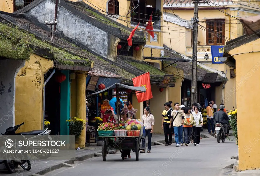 Street scene, street market in Hoi An, Vietnam, Southeast Asia, Asia